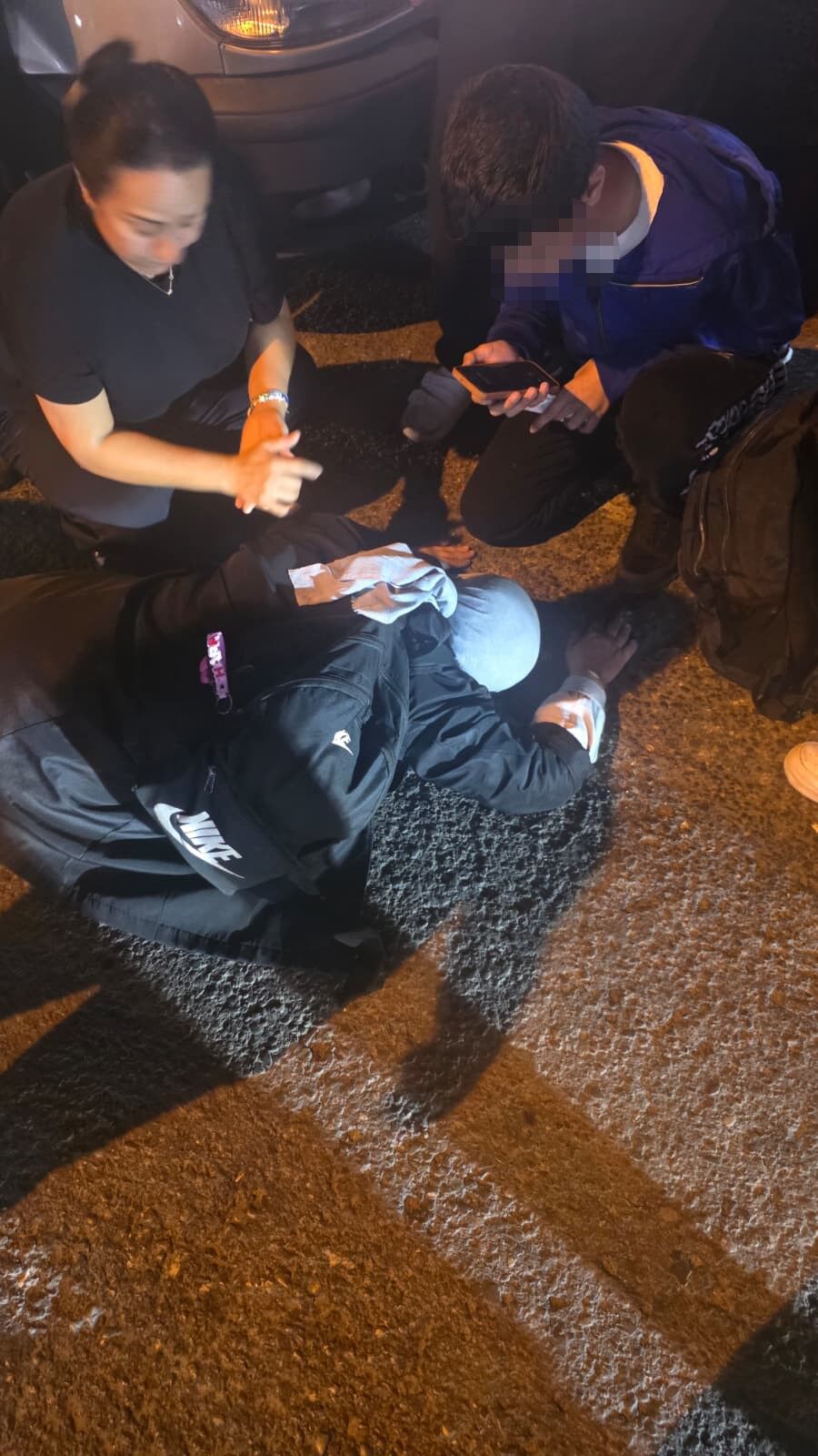 Yolun Karşısına Geçiyorlardı! Anne Ve Oğluna Motosiklet Çarptı