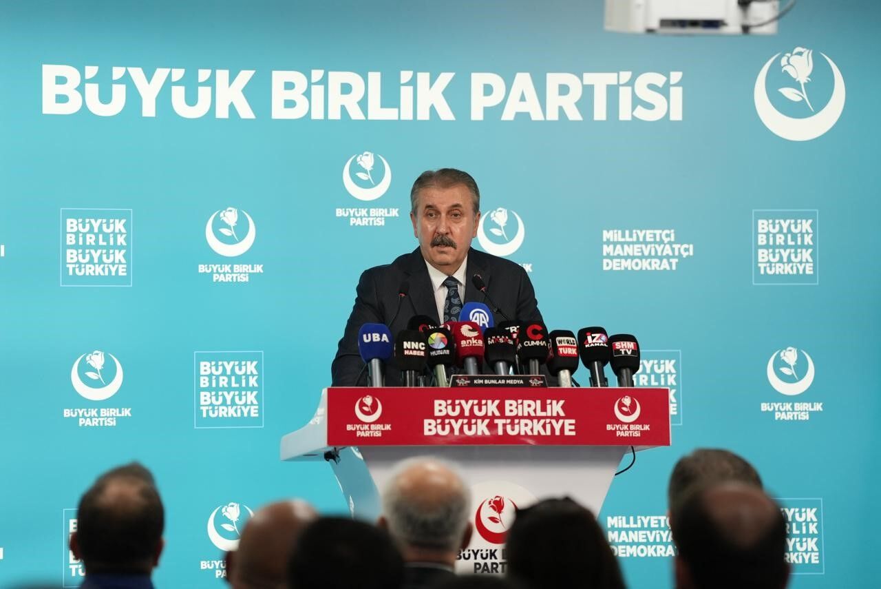 BBP Genel Başkanı Destici'den fon soruşturması çıkışı: “Bu vurgunu kim gerçekleştirmişse ortaya çıkarılmalı”
