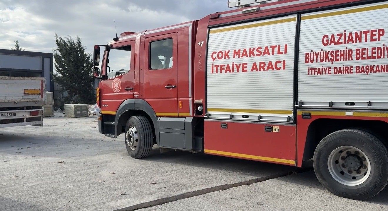 A W810990 03