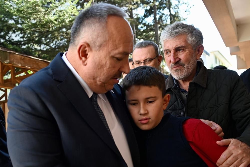 Emniyet Genel Müdürü Ali Fidan'dan Ankara'da şehit polis ailesine ziyaret