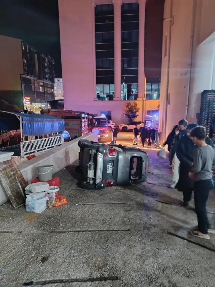 Ankara korkutan kaza! Mini aracın sürücüsü hastaneye kaldırıldı