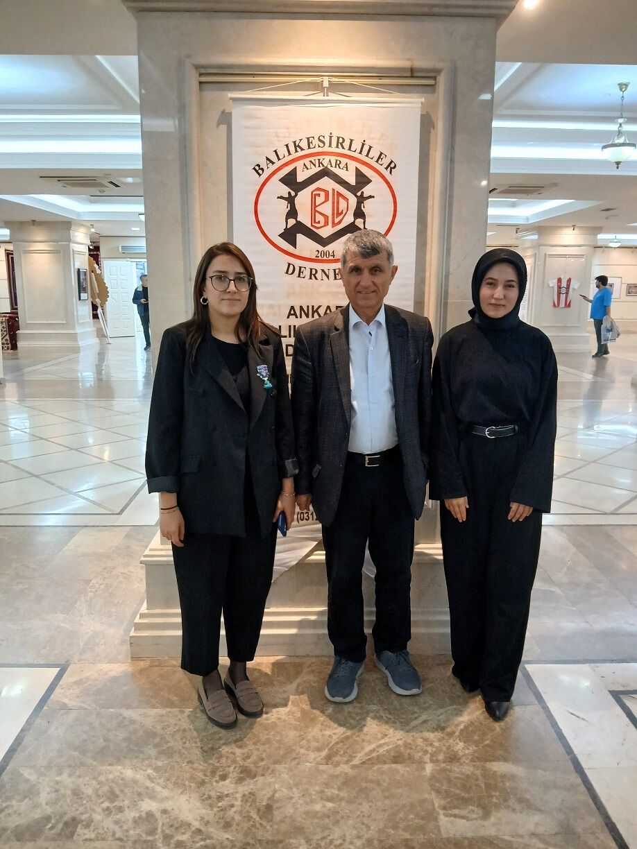 Ankara Balıkesirliler Derneği Servet Camgöz Sındırgı Yağcıbedir Halı Sergi Zafer Çarşısı (3)