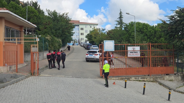 Basaksehirdeki Okul Saldirisin 20303142 7930 1 M-1