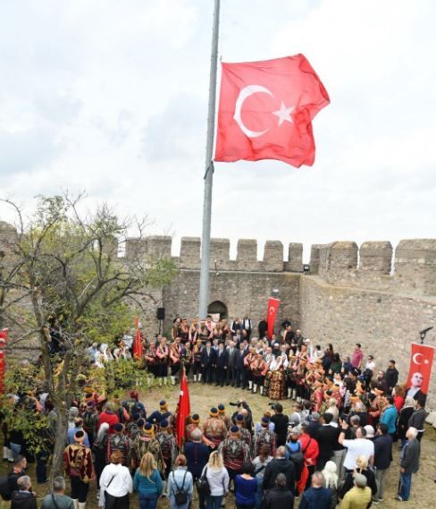 Bayrak Töreni Ankara Kalesi