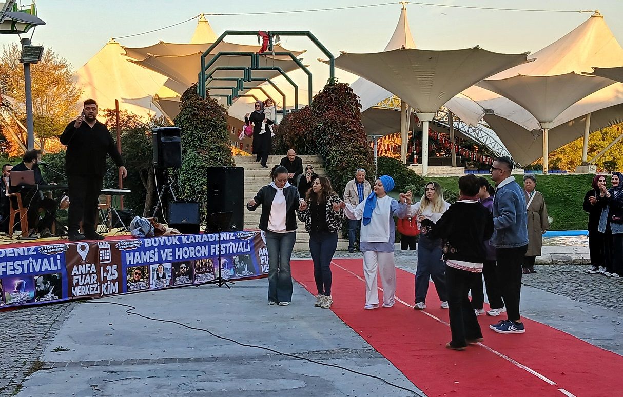 Büyük Karadeniz Hamsi Ve Horon Festivali Anfa Fuar Merkezi Ankara (6)