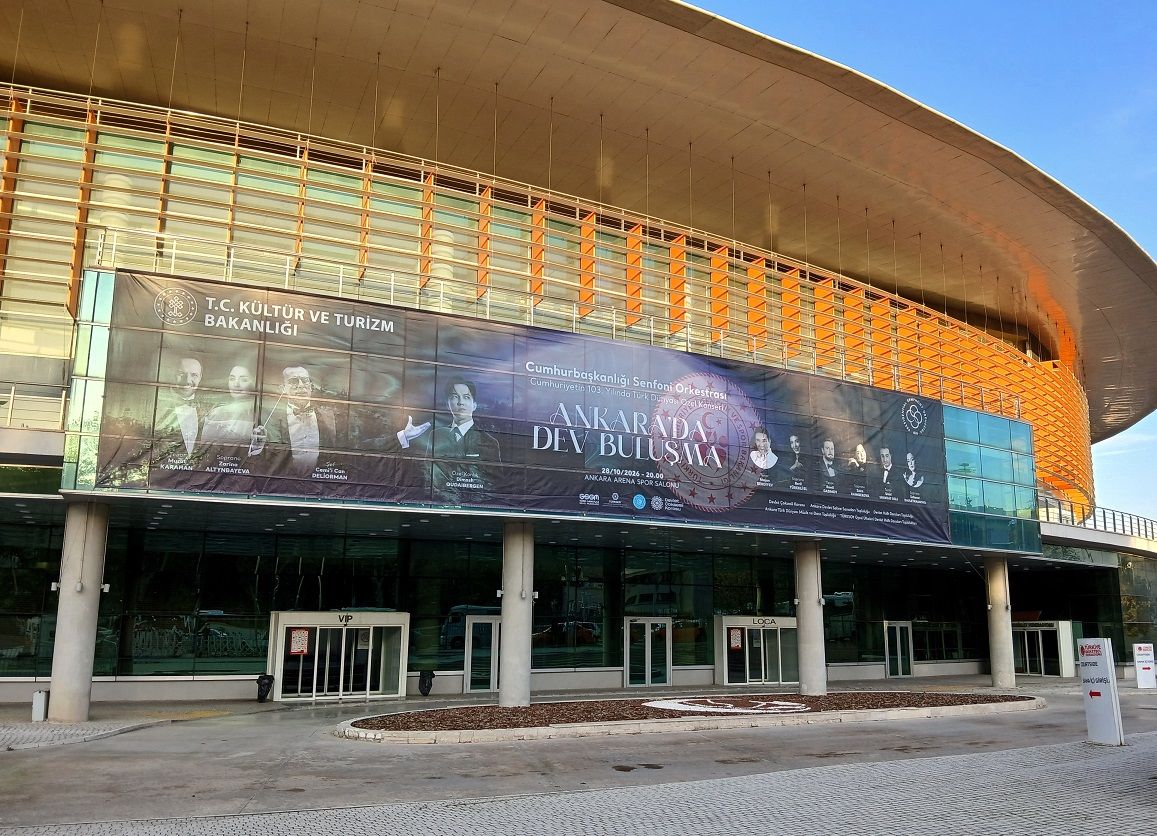Cumhuriyet 103 Yıl Türk Dünyası Özel Konseri Ankara Arena Spor Salonu (1)
