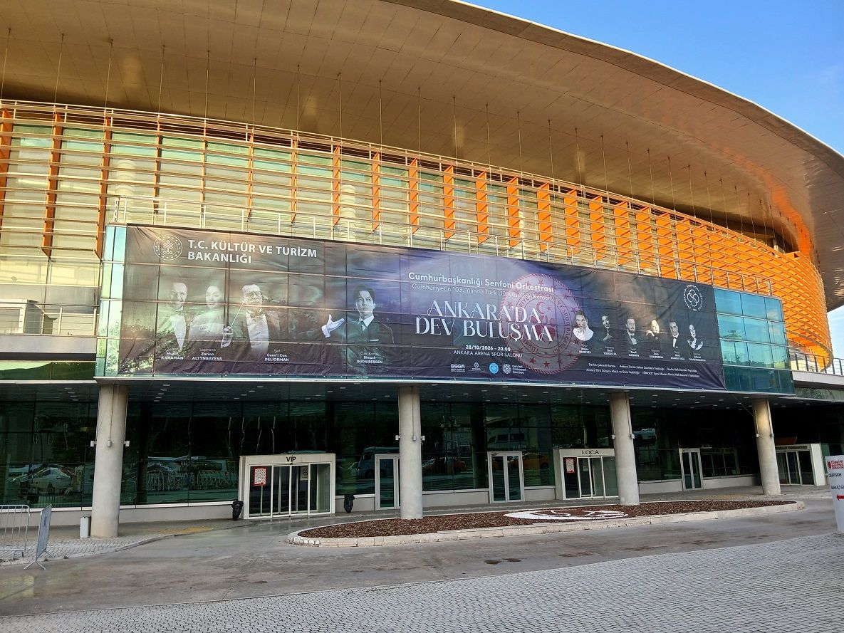 Cumhuriyet 103 Yıl Türk Dünyası Özel Konseri Ankara Arena Spor Salonu (2)