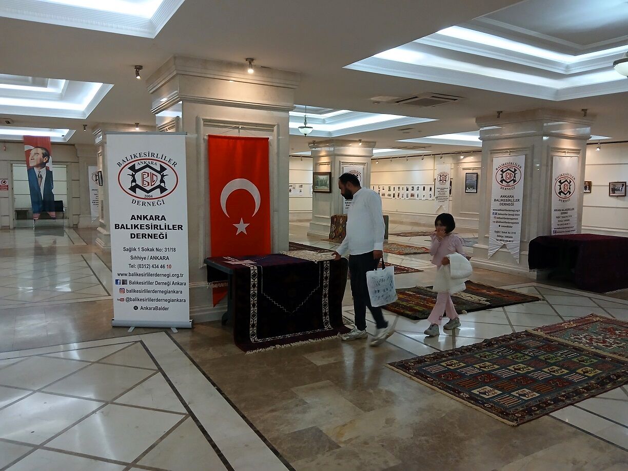 Dünya Balıkesirliler Günü Ankara Sındırgı Yağcıbedir Halı Sergi Zafer Çarşısı (4)