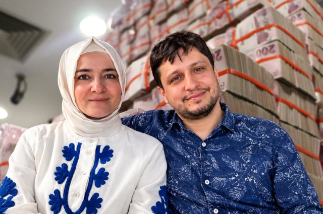 Fatma Betül Sayan Kaya Ilyas Kaya