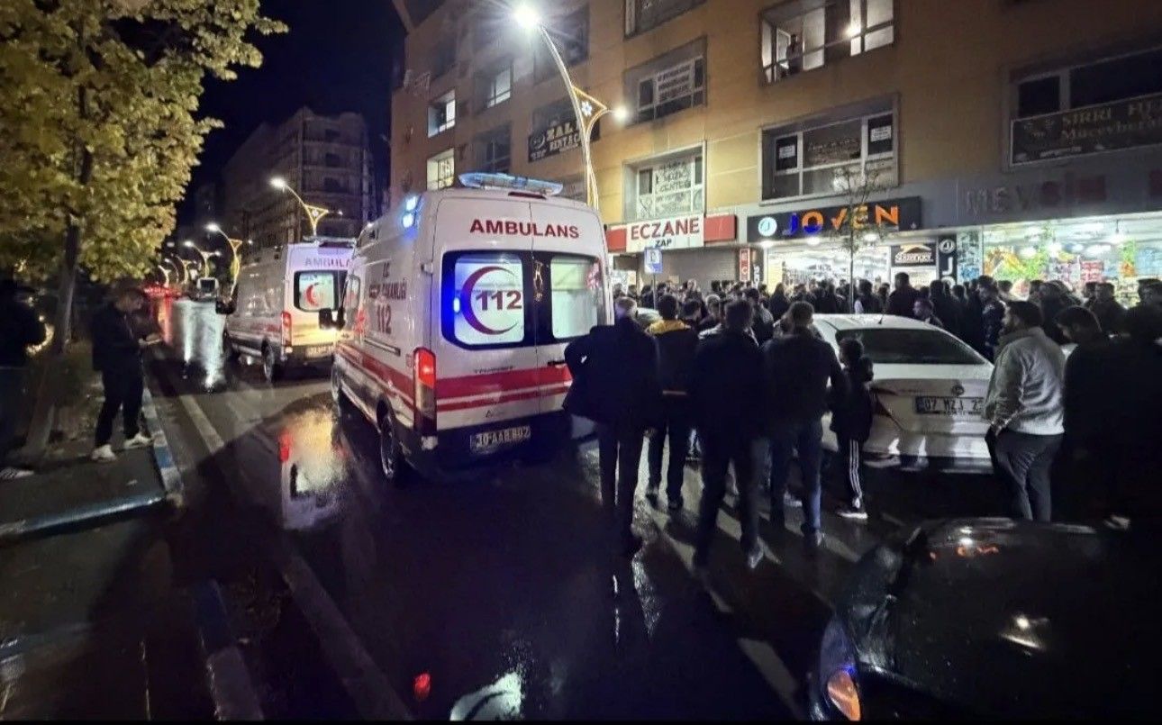 Hakkari'de Silahlı Kavgada 3 Kişi Yaralandı! (3)