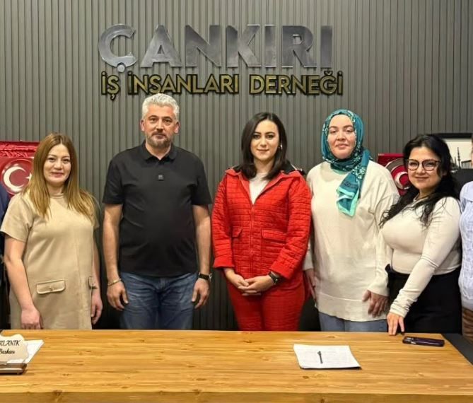Kadriye Çimen Kimdir Nereli Ato Yönetimi Kadriye Çimen