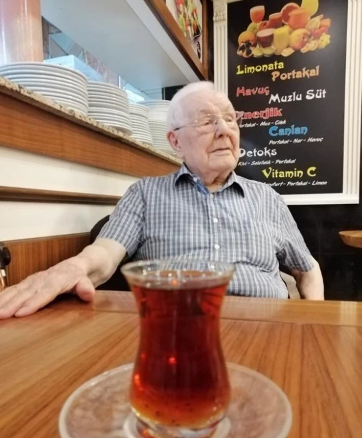 Ruşen Özkök
