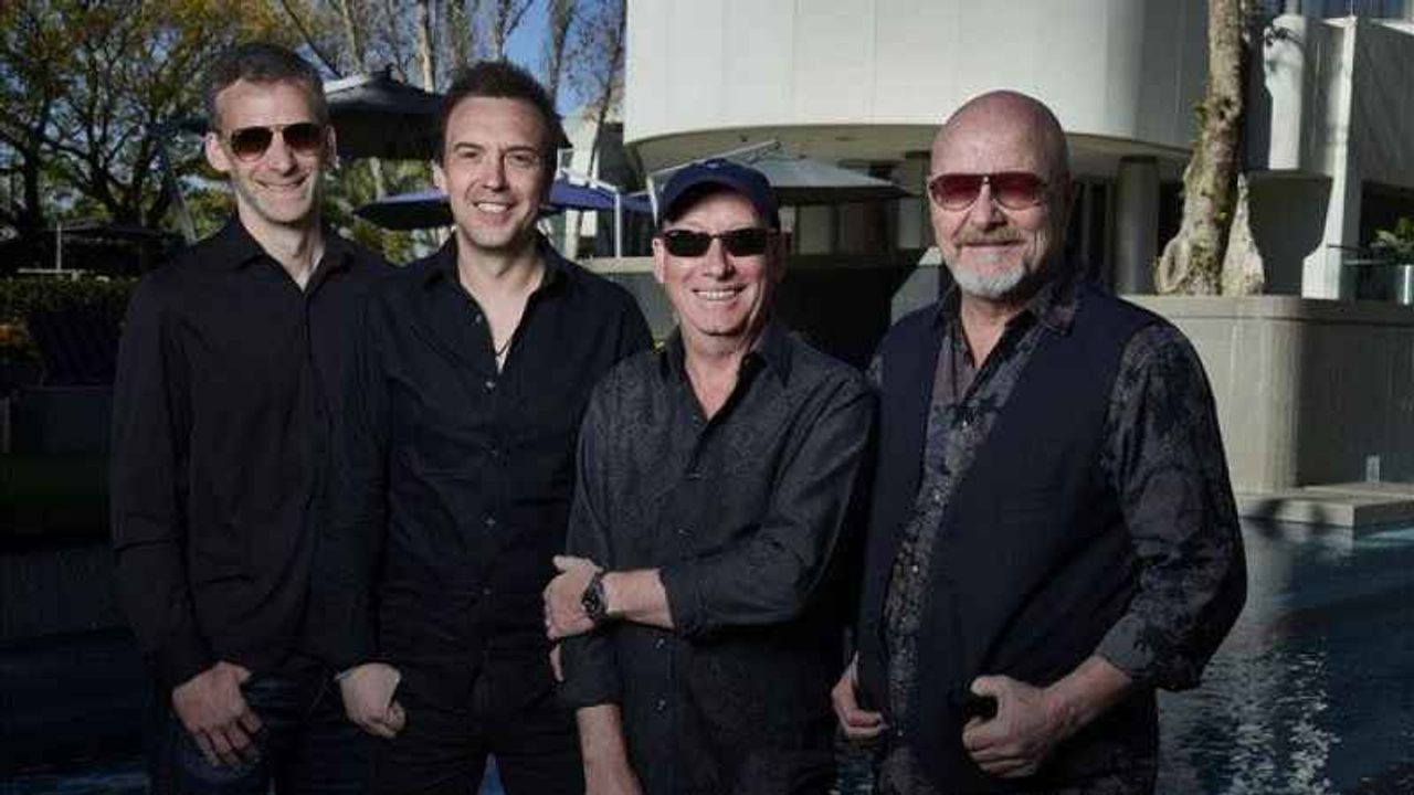 Metallica'ya ilham veren gitar grubu “Wishbone Ash” Ankara'da