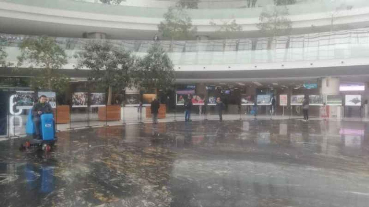 AA yılın fotoğrafları sergisi Ankara YHT'de