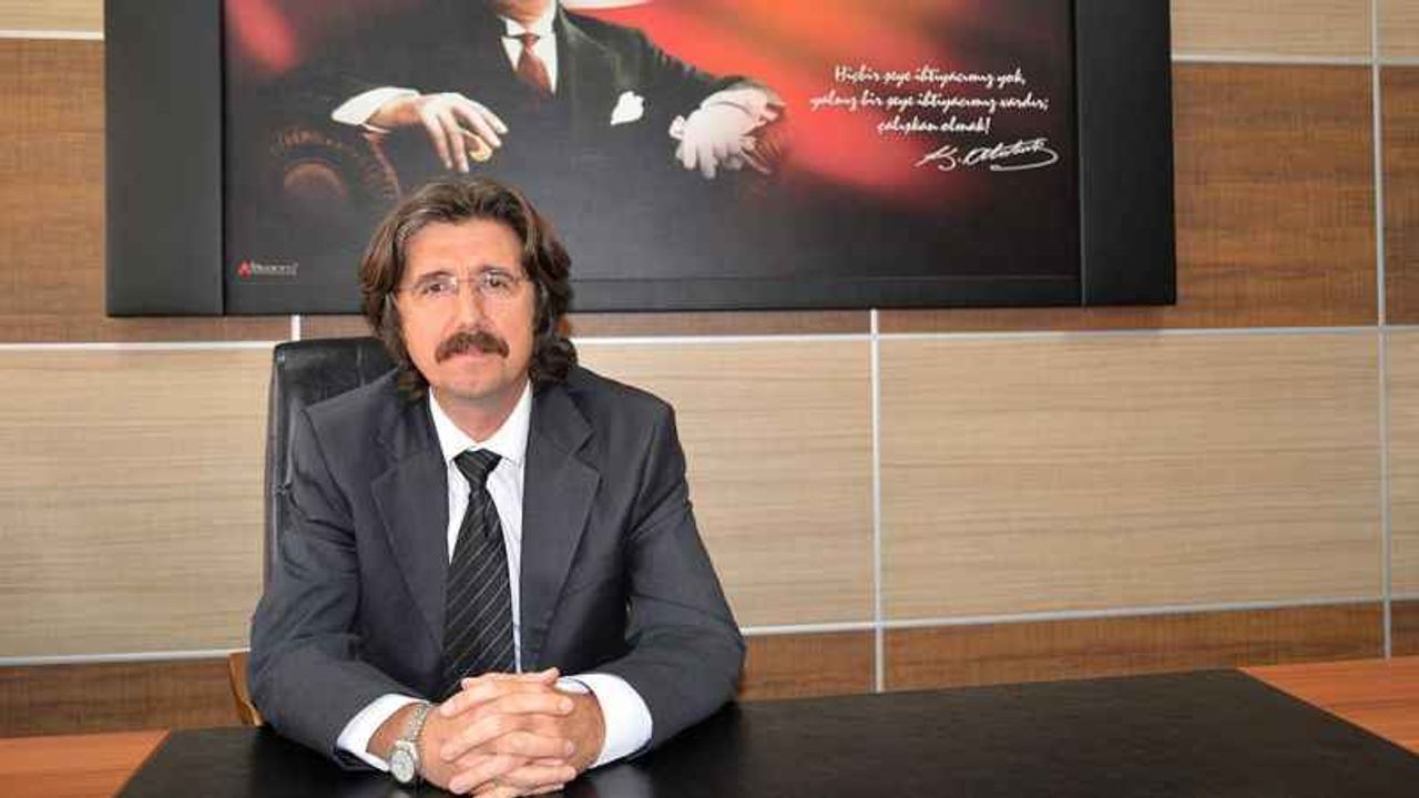 Feridun Yılmaz kimdir? Bursa Uludağ Üniversitesi Rektörü kimdir? Bursa Uludağ Üniversitesi Rektörü Ferudun Yılmaz kaç yaşında, nereli? Feridun Yılmaz hangi görevlerde yer aldı?