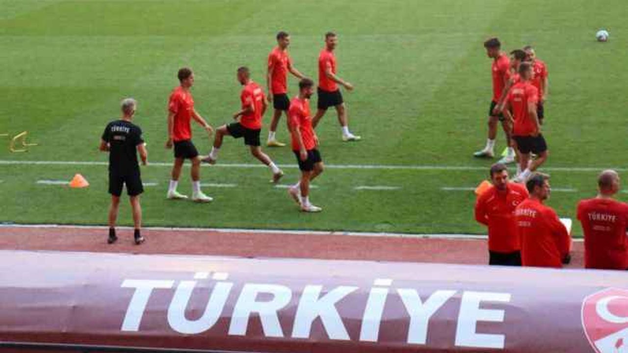 A Milli Futbol Takımı, Japonya maçı öncesi formunu korumak için çalıştı!