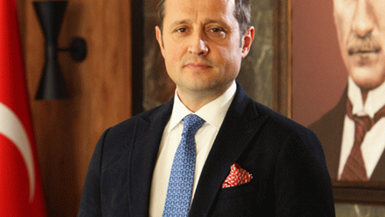 Vahap Akay kimdir? Vahap Akay hangi partiden? Vahap Akay nereli, kaç yaşında?