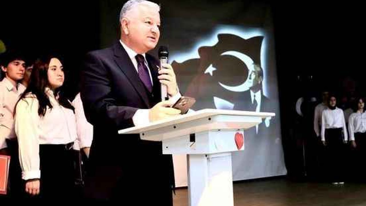 Çankaya Kaymakamı Murat Duru'dan Yeni Yıl Mesajı: Huzur, Barış ve Hayırlar Dileğiyle