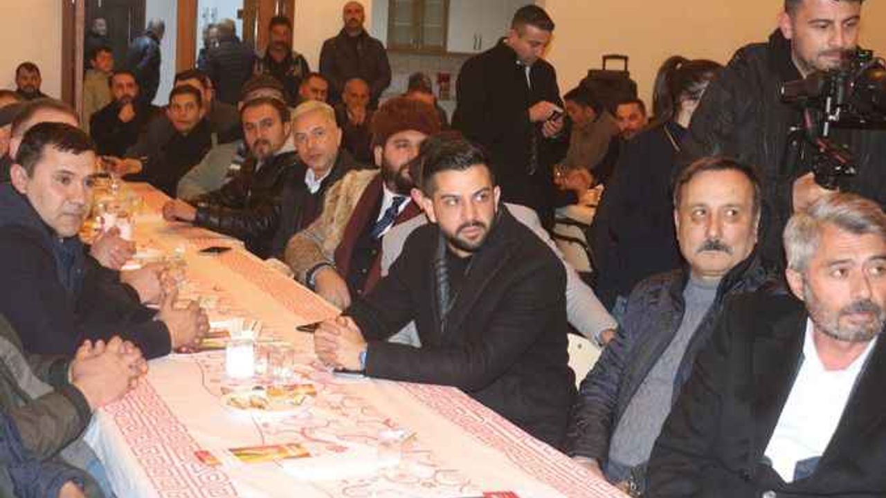 MHP ve AK Parti ilçe başkanlarından Gölbaşı'nda toplantı: Birlik ve beraberlik vurgusu yapıldı!