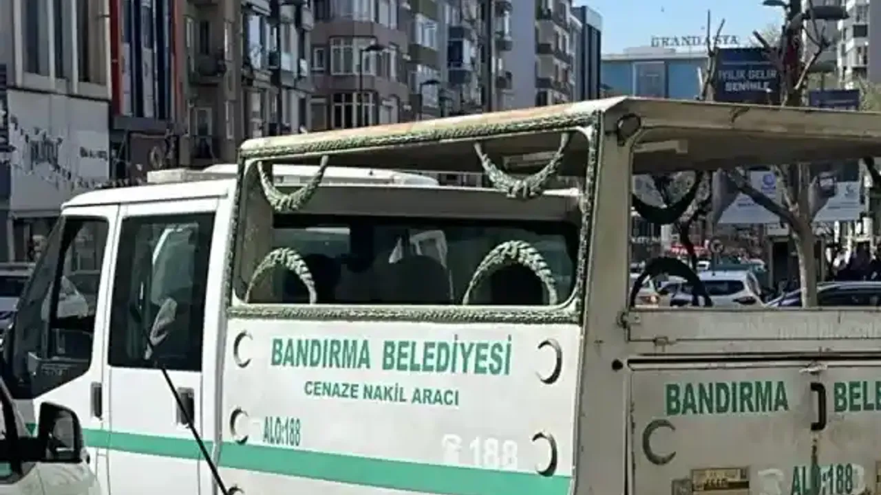 Temizlik uğruna canından oldu! 6. kattan düşen kadın hayatını kaybetti