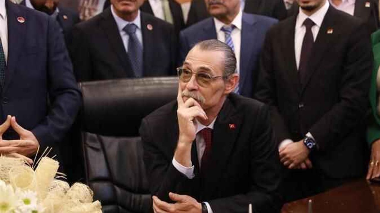 Beşikçioğlu Vali filminin sahnelerini gerçeğe dönüştürüyor! “Artık belediyede protokol kapıları falan olmayacak”