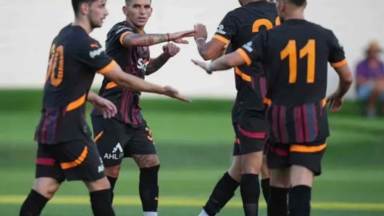 Galatasaray, hazırlık maçında Esenler Erokspor’u büyük farkla yendi