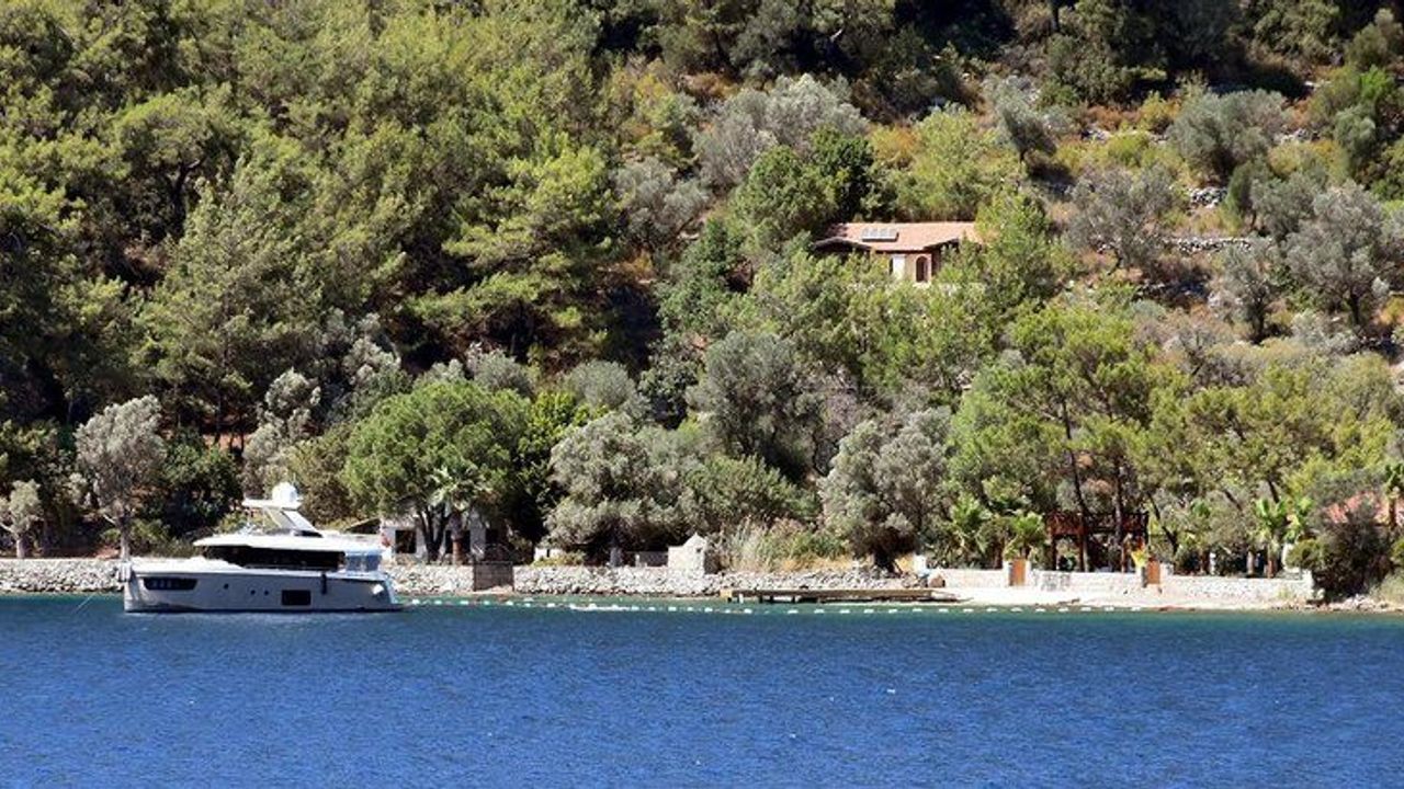 Bakanlıktan Marmaris Belediyesine "Şahan Gökbakar Villası" için yıkım uyarısı