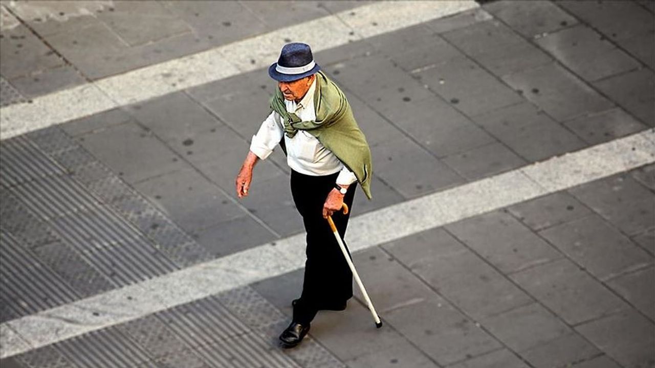 Son Beş Yılda Yaşlı Nüfus Yüzde 21 Arttı: Türkiye'nin En Yalnız Yaşlıları Hangi İlde?