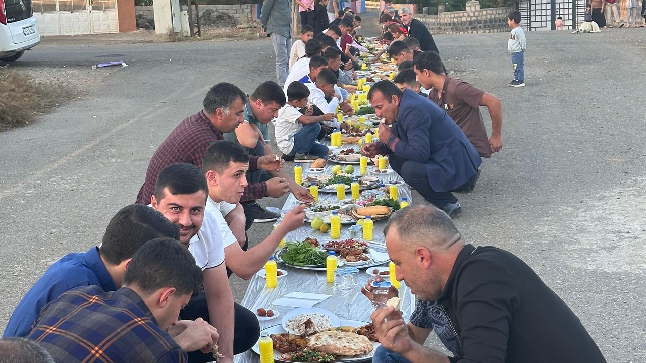Ankara’dan Şırnak’a uzanan gönül köprüsü: Polis Mustafa Şahin’den anlamlı dayanışma etkinliği