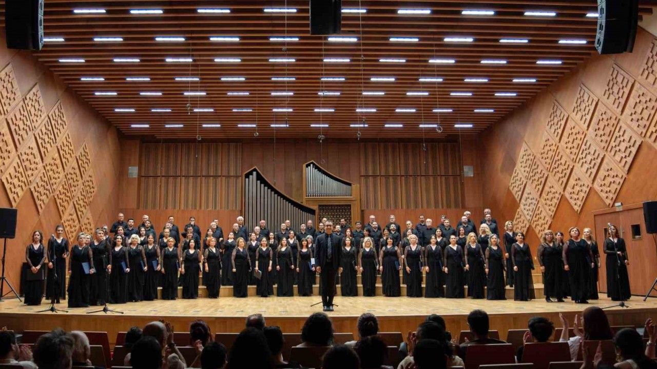 Cumhuriyetin 102. yılına özel dev konser: 646 korist aynı sahnede buluşuyor