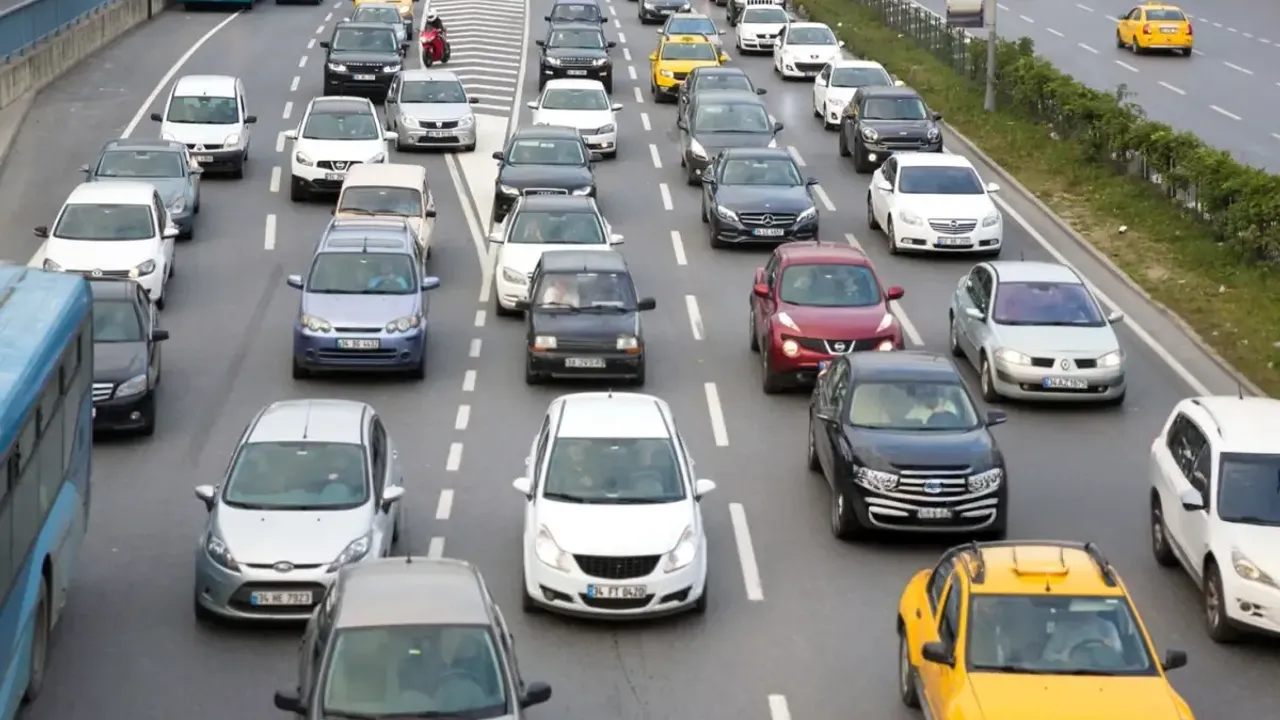 Benzine 85 kuruş zam geliyor: İstanbul’da litre fiyatı 53 lirayı geçecek