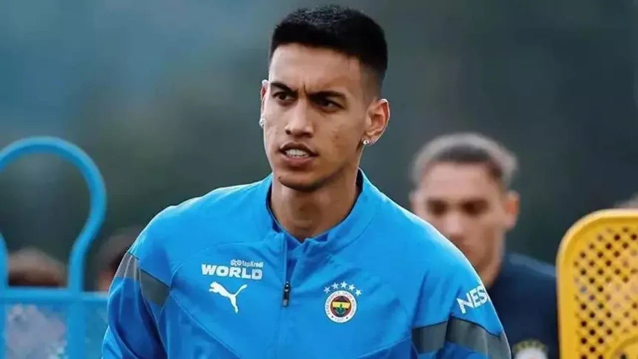 Fenerbahçe'de ayrılık çanları... İrfan Can Eğribayat defteri kapanıyor!