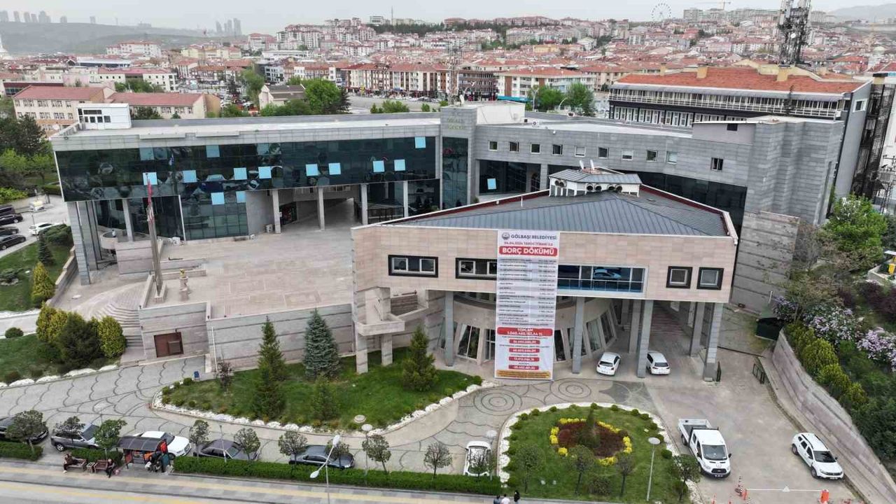 Gölbaşı’nda Cumhuriyet coşkusu: “Şehirlerin Ecesi: Ankara” büyüledi