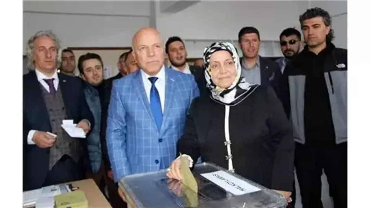 Mehmet Sekmen kimdir, kaç yaşında, nereli? Mehmet Sekmen’in eşi kimdir?