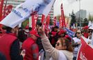 EMEKLİLER TÜRKİYE'DE TATİL YAPAMIYOR