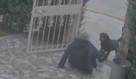 Ankara’da dehşet anları: Köpeklerin saldırdığı kadını komşusu son anda kurtardı!