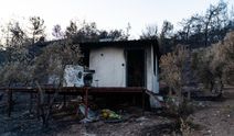 Fethiye’de yangının ardından acı manzara: Yeşil örtü yerini siyaha bıraktı