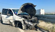 Manisa’da kahreden kaza: Otomobil motosiklete arkadan çarptı 1 kişi öldü, 1 aylık bebek yaralandı