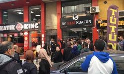  Dönercide vahşi saldırı: Kadını yemek yerken öldürdü!