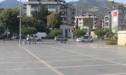 Alanya’da sıcaklık araç termometresinde 50 derece gözüktü