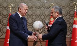 Gazeteciler Yeşil Pasaport Müjdesi Bekliyor