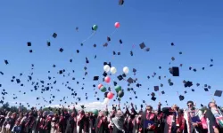 Doktorlardan Filistin’e destek için balon uçuruldu