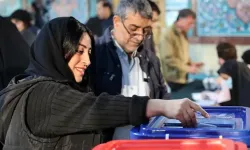 İran’da Cumhurbaşkanlığı seçimi için oy verme işlemi başladı