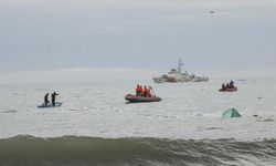 Karadeniz'de tekne battı, 3 kişi kayıp! Valilikten flaş açıklama!