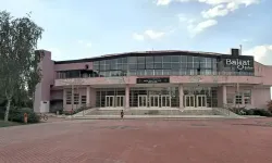 Ahmet Taner Kışlalı Spor Salonu bakımsız durumda