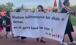 ODTÜ mezuniyet töreninde kafa karıştıran pankart!
