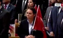 Ayyüce Türkeş Dervişoğlu'nun konuşması sırasında gözyaşlarını tutamadı!