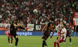 Galatasaray, Antalyaspor deplasmanında 3-0 fark attı