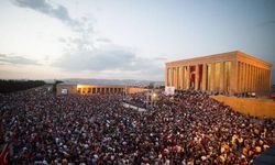 Anıtkabir, 29 Ekim Cumhuriyet Bayramı'nda 745 bini aşkın ziyaretçiyi ağırladı