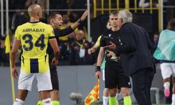 Jose Mourinho maçta kırmızı kart gördü